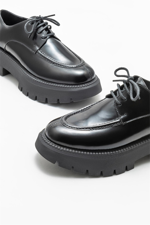 Siyah deri kadın ayakkabı - Elle Shoes