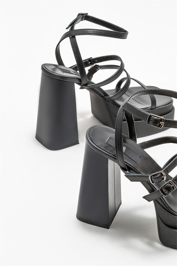 Siyah deri kadın topuklu sandalet - Elle Shoes
