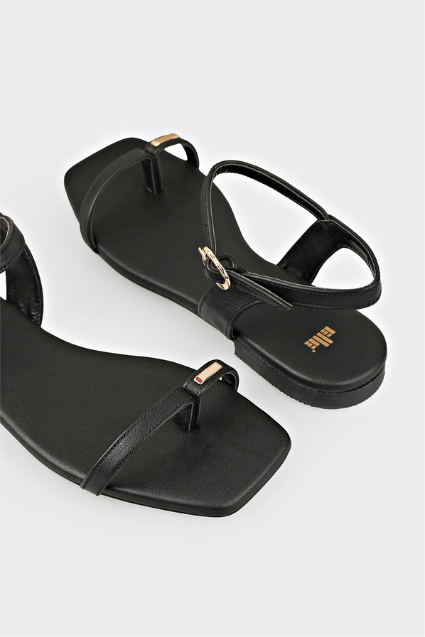Siyah deri kadın düz sandalet, rahat kullanım için - Elle Shoes