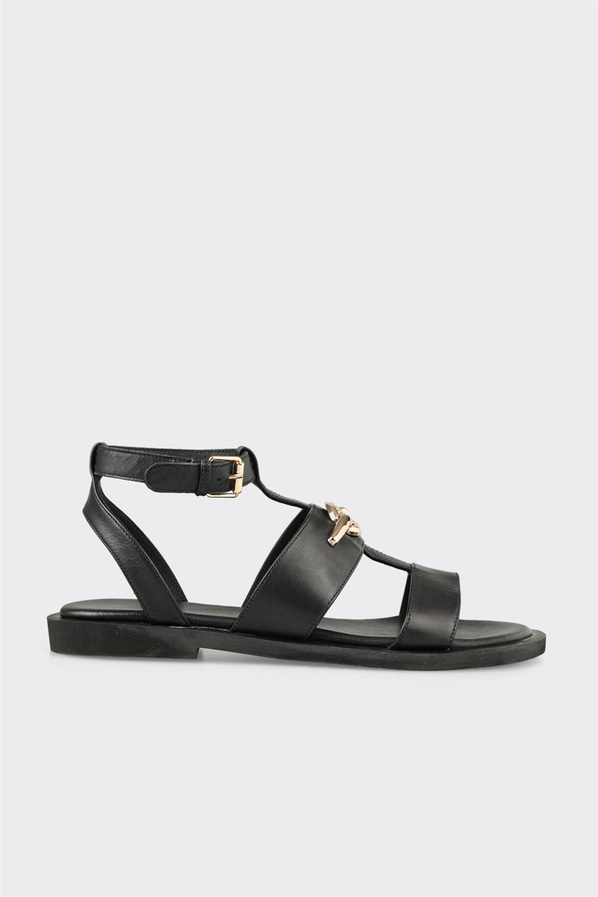 Siyah deri simli düz kadın sandalet, ofis stili için - Elle Shoes