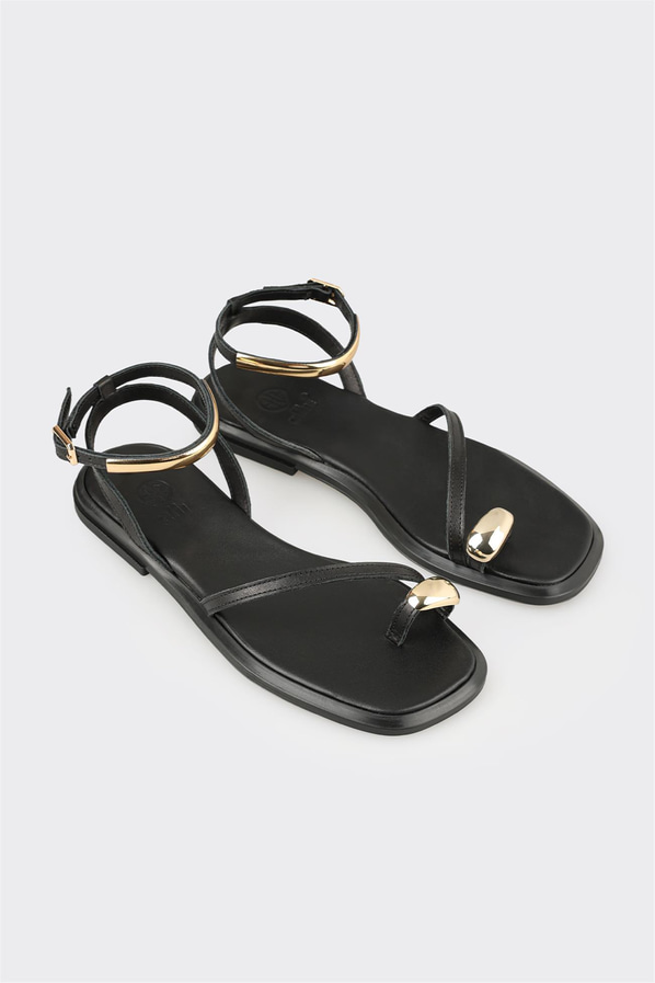 Siyah deri kadın düz sandalet, rahat kullanım için - Elle Shoes