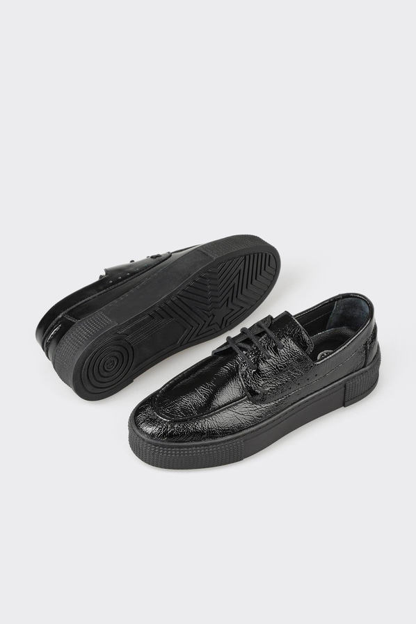 Siyah Deri Kadın Spor Ayakkabı