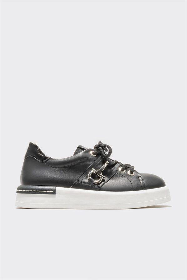 Siyah deri kadın sneaker, rahat kullanım için - Elle Shoes