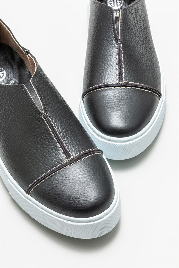 Siyah deri kadın spor ayakkabı - Elle Shoes