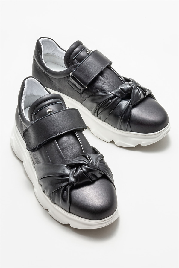 Siyah deri kadın spor ayakkabı - Elle Shoes