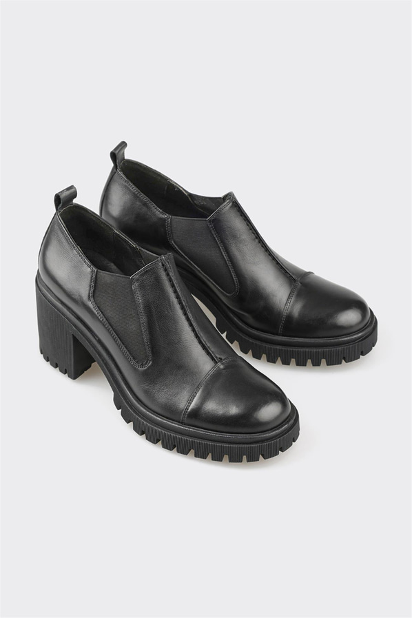 Siyah deri kadın topuklu ayakkabı - Elle Shoes