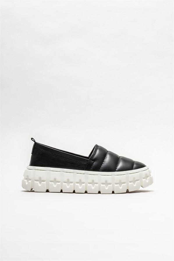 Siyah deri kadın spor ayakkabı - Elle Shoes