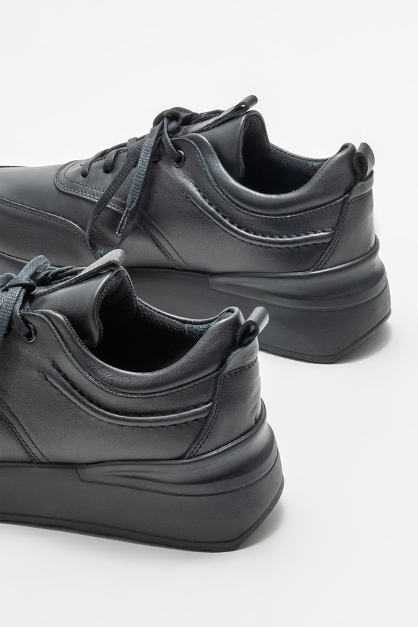 Siyah deri kadın spor ayakkabı - Elle Shoes