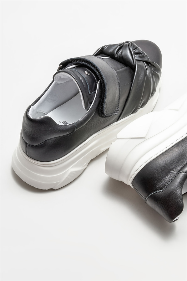 Siyah deri kadın spor ayakkabı - Elle Shoes