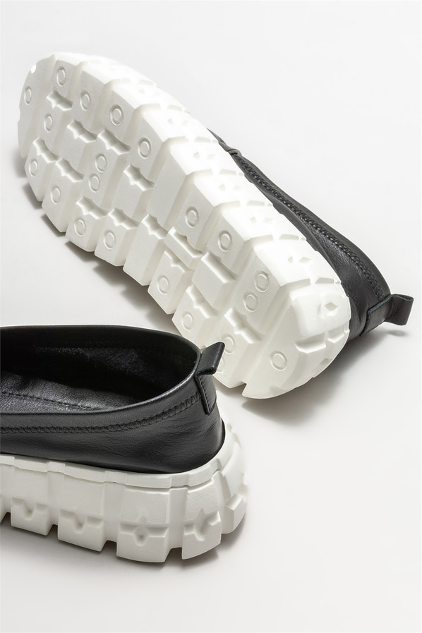 Siyah deri kadın spor ayakkabı - Elle Shoes