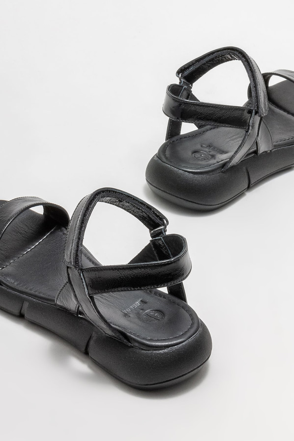 Siyah deri kadın sandalet - Elle Shoes