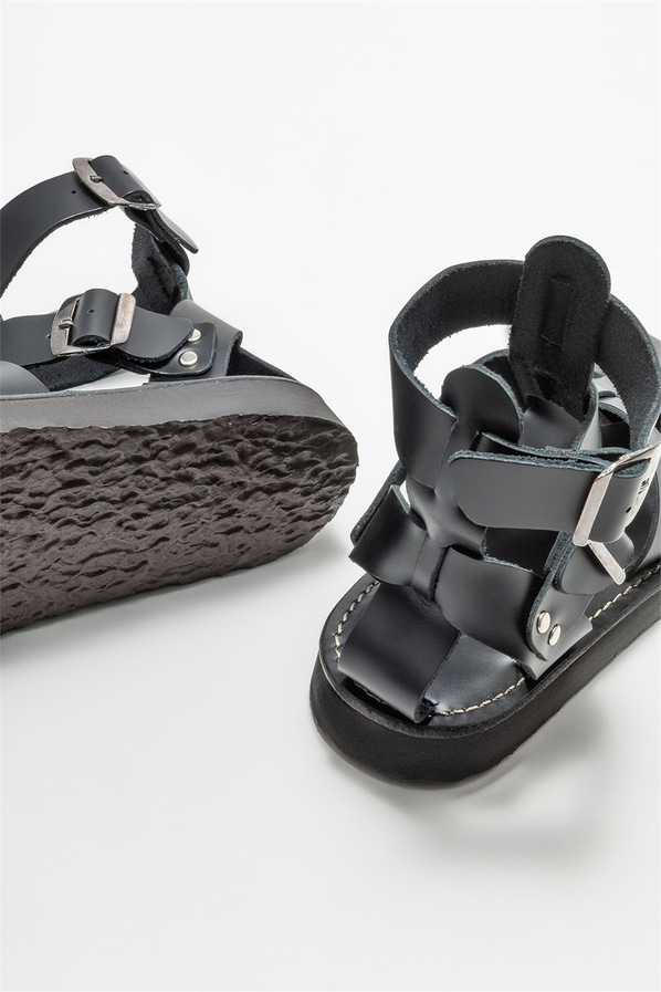 Siyah deri kadın sandalet - Elle Shoes