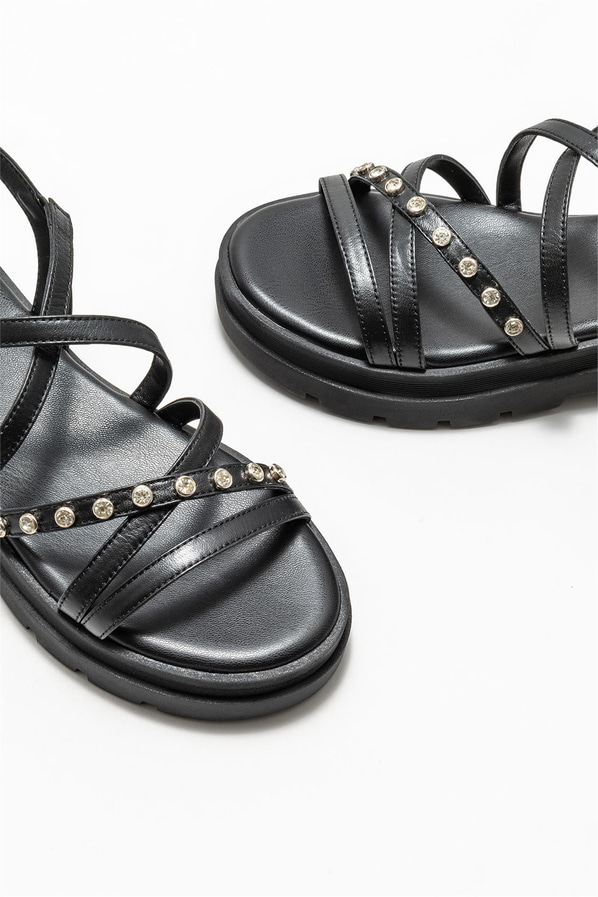 Siyah deri kadın sandalet - Elle Shoes