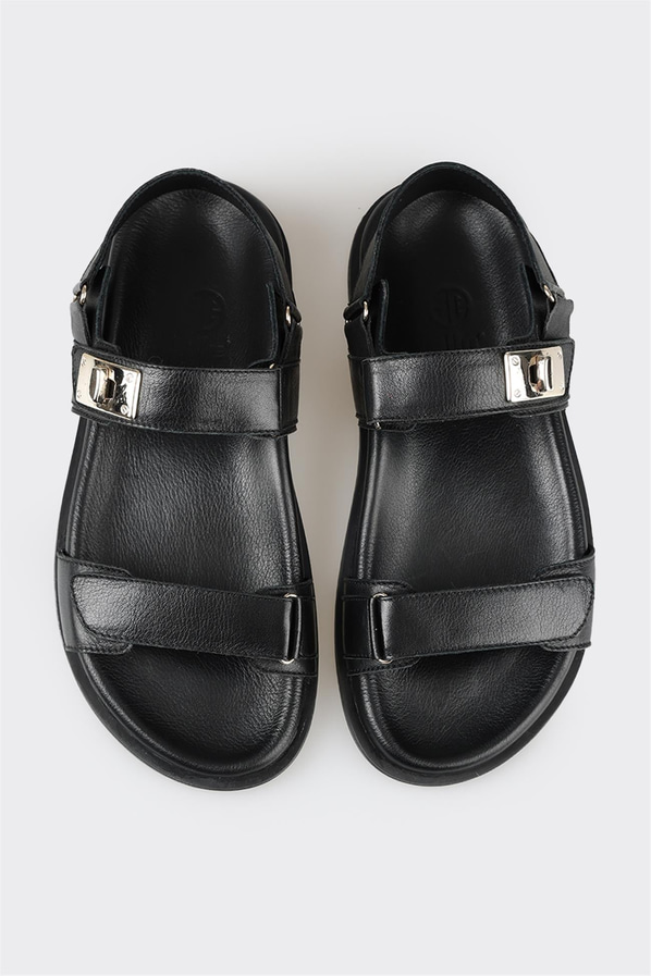 Siyah deri bantlı kadın sandalet, rahat kullanım için - Elle Shoes