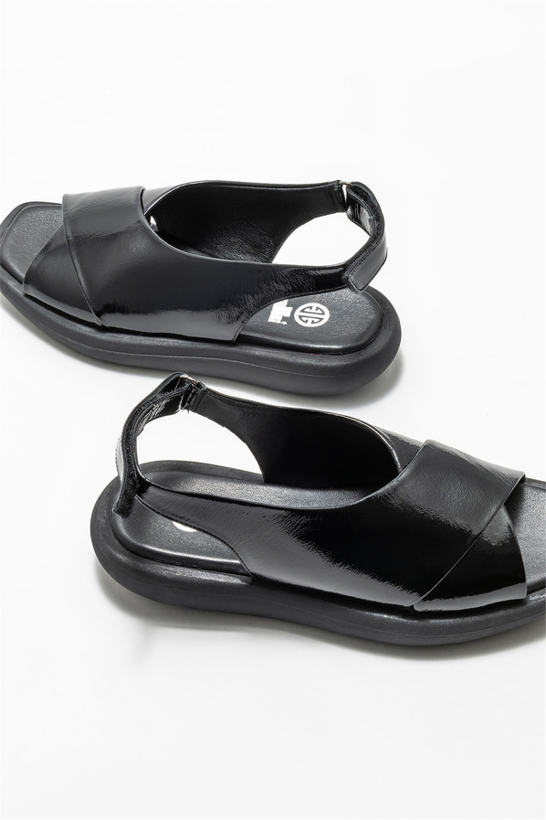Siyah deri kadın sandalet - Elle Shoes