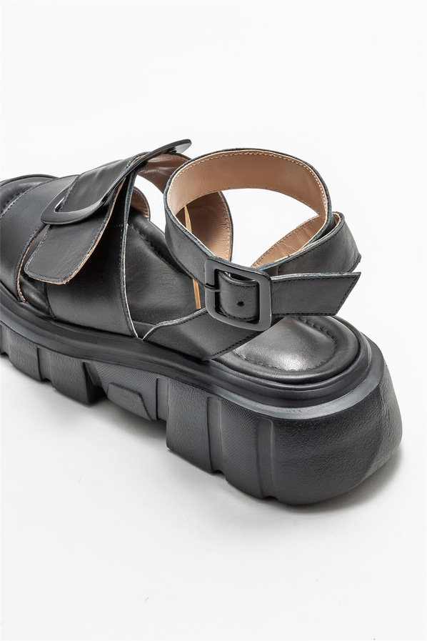 Siyah deri kadın sandalet - Elle Shoes