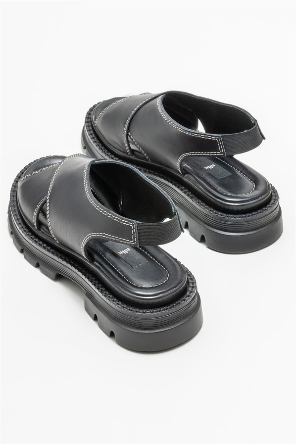 Siyah deri kadın sandalet - Elle Shoes