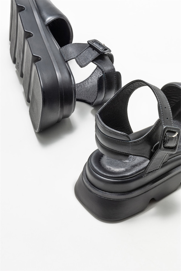 Siyah deri kadın sandalet - Elle Shoes