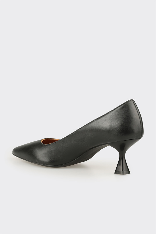 Siyah Deri Kadın Stiletto