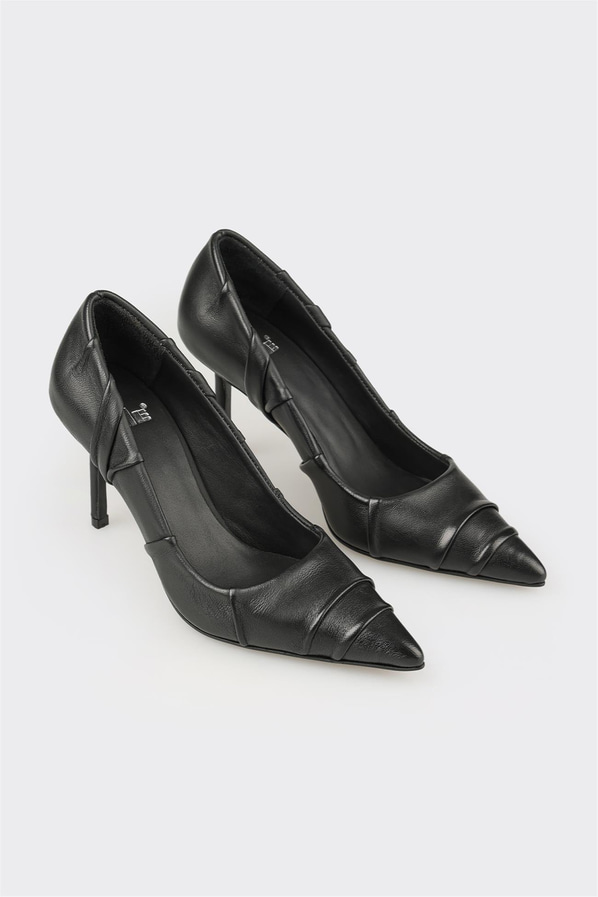 Siyah Deri Kadın Stiletto