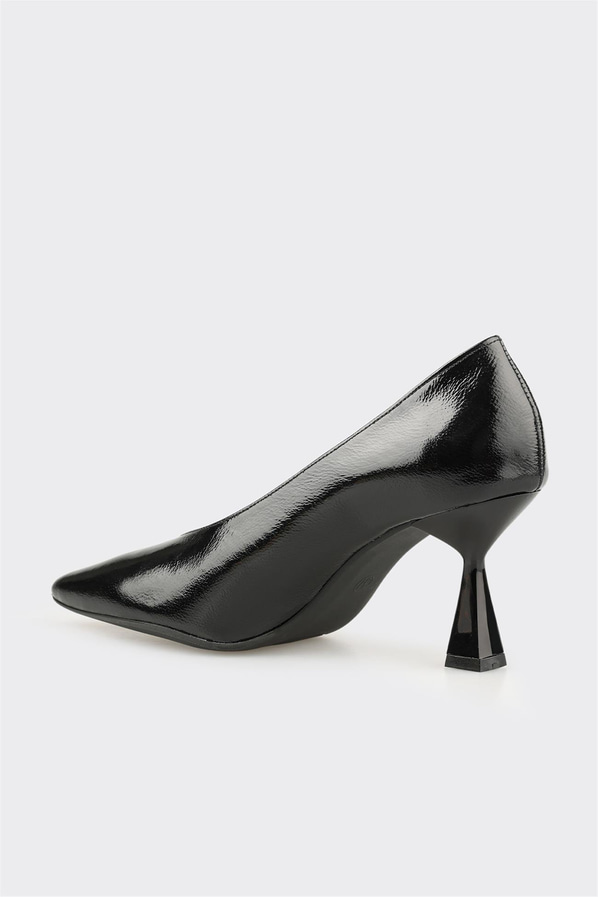 Siyah Deri Kadın Stiletto