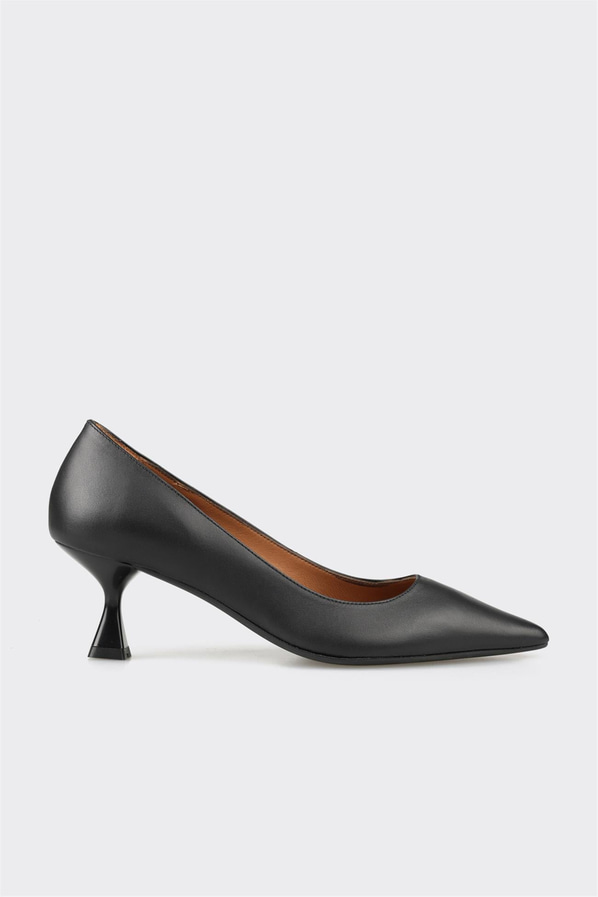 Siyah deri kadın stiletto, rahat kullanım için - Elle Shoes