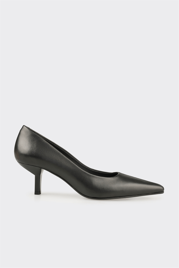Siyah Deri Kadın Stiletto