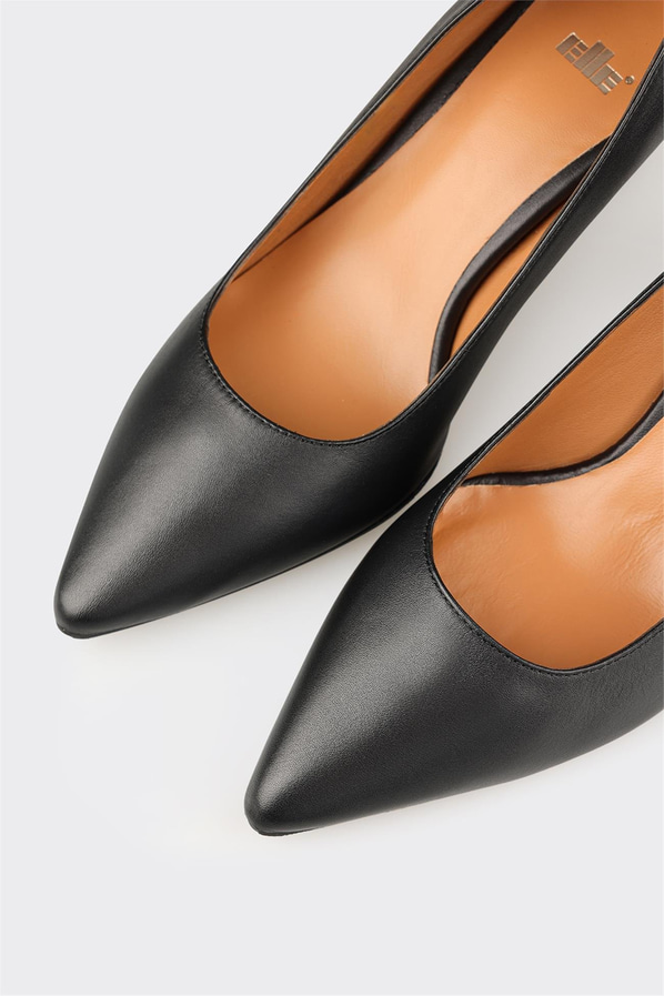Siyah Deri Kadın Stiletto
