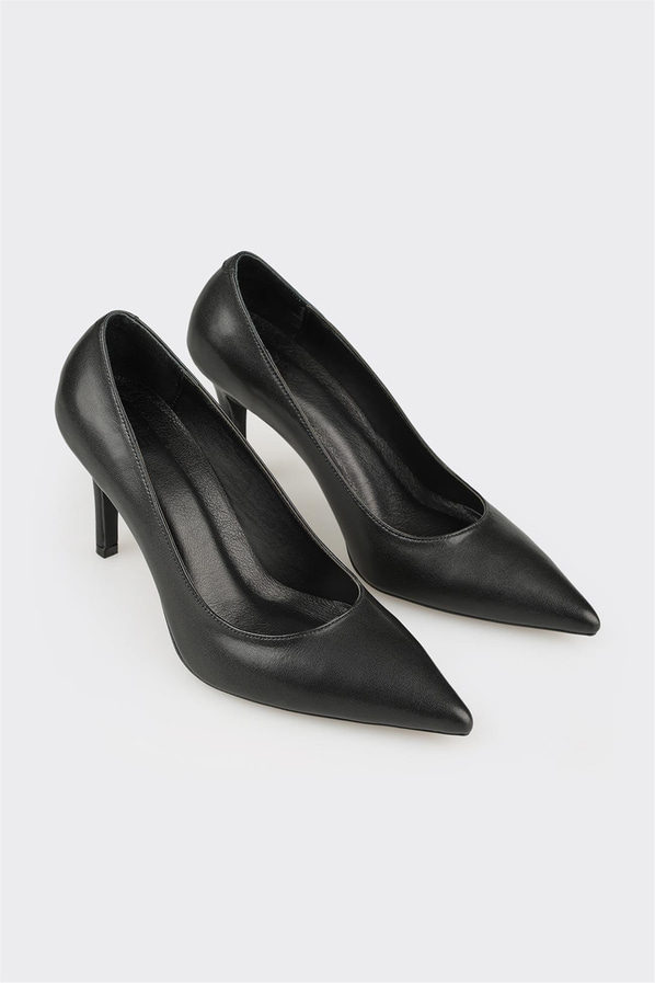 Siyah Deri Kadın Stiletto