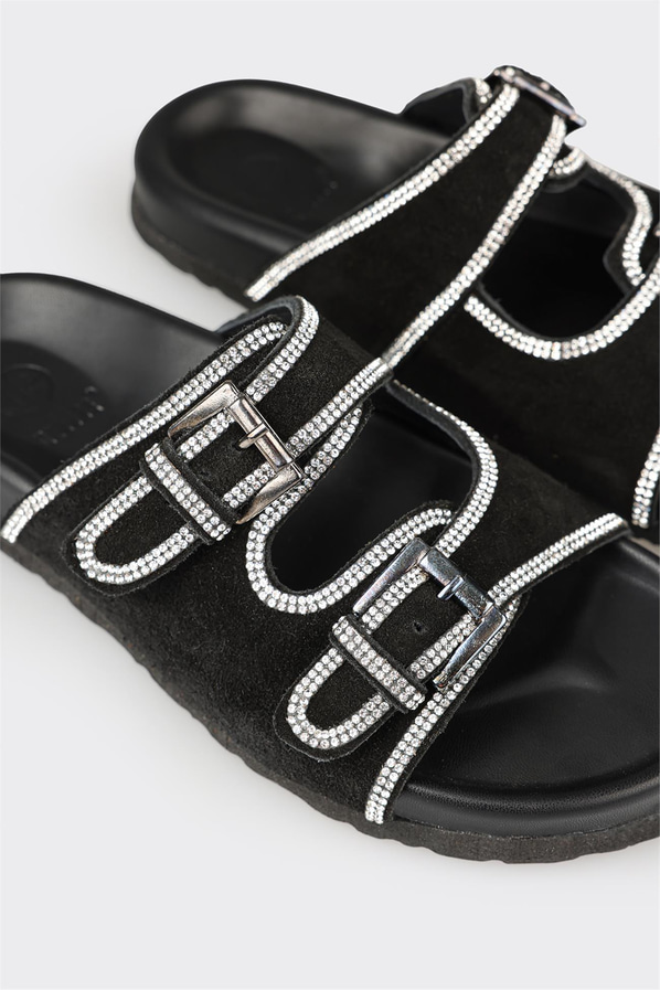 Siyah deri düz kadın terlik, rahat kullanım için - Elle Shoes