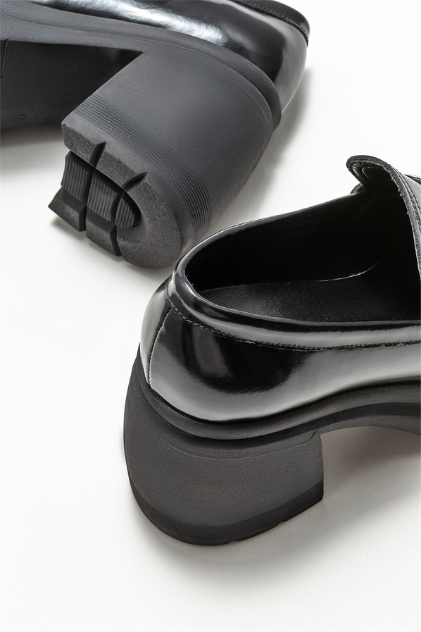 Siyah deri topuklu kadın ayakkabı - Elle Shoes