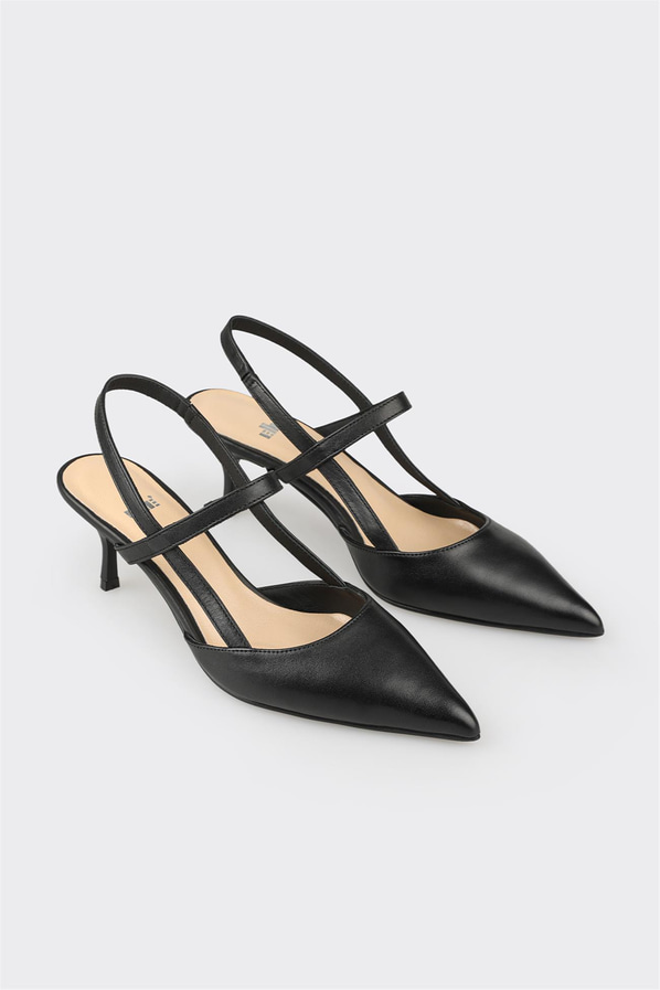 Siyah deri topuklu kadın ayakkabı, rahat kullanım için - Elle Shoes
