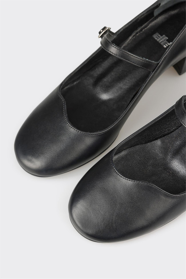 Siyah deri topuklu kadın ayakkabı - Elle Shoes