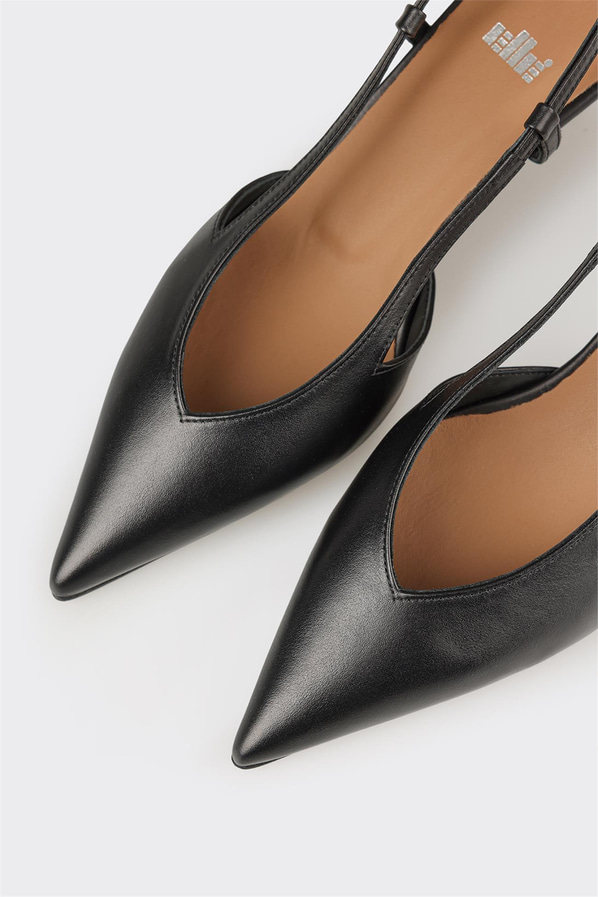 Siyah Deri Kadın Topuklu Ayakkabı