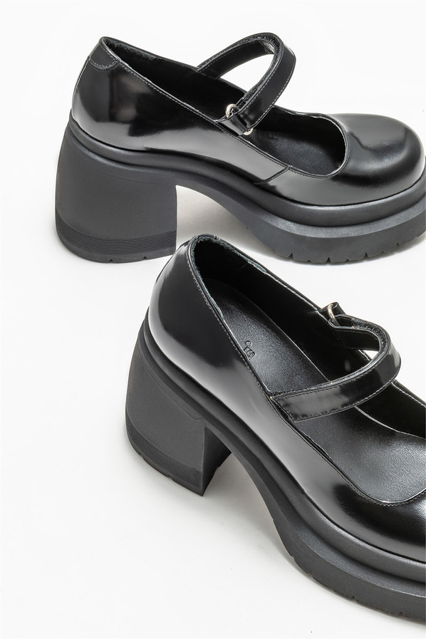 Siyah deri topuklu kadın ayakkabı - Elle Shoes
