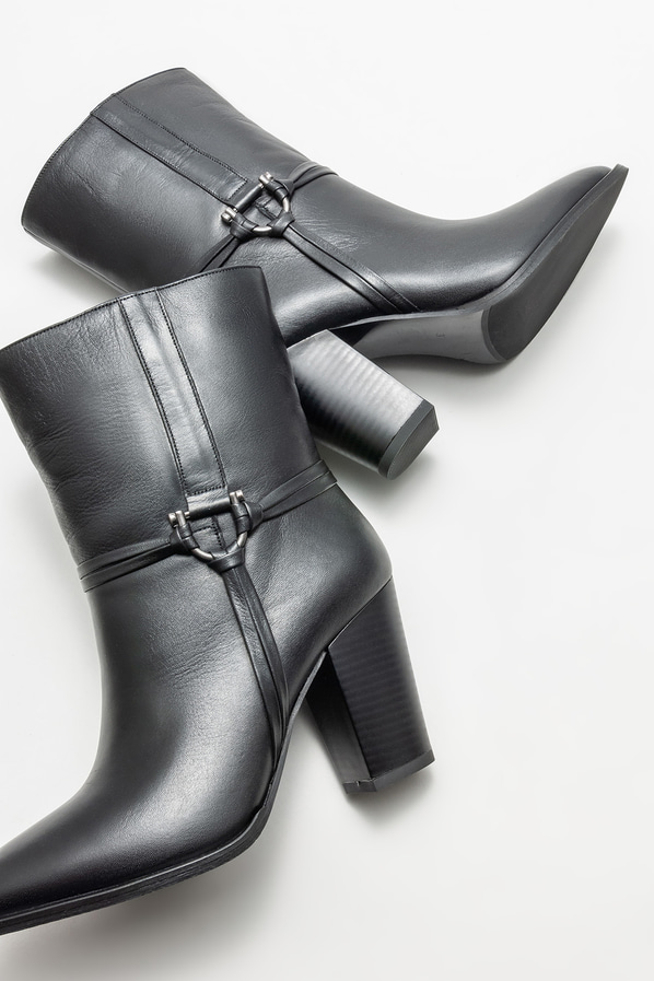 Siyah deri topuklu kadın bot - Elle Shoes