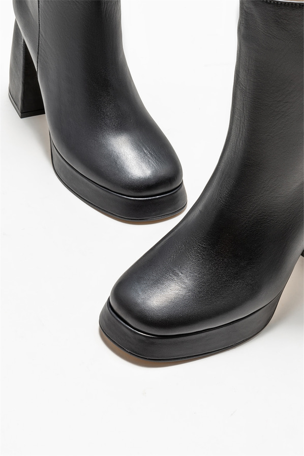 Siyah deri topuklu kadın bot - Elle Shoes