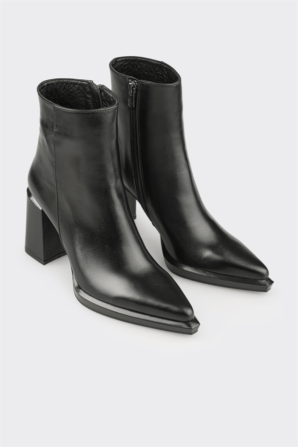 Siyah Deri Kadın Topuklu Bot