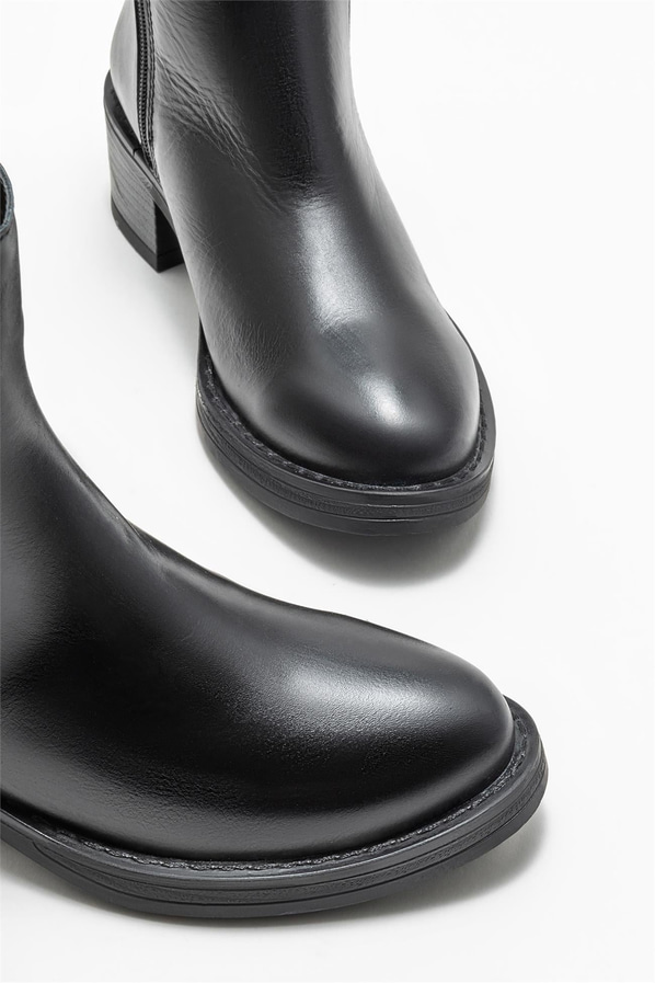 Siyah deri bağcıklı topuklu kadın bot, klasik stil için - Elle Shoes
