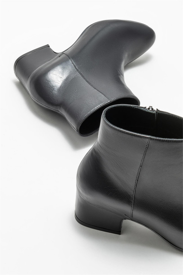 Siyah deri topuklu kadın bot - Elle Shoes
