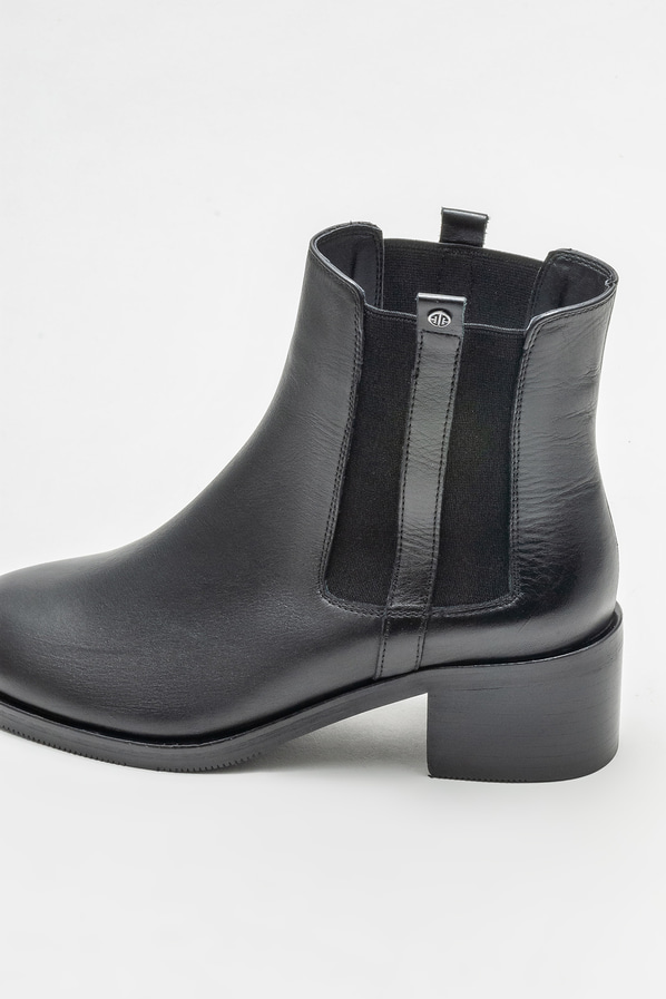 Siyah deri topuklu kadın bot - Elle Shoes