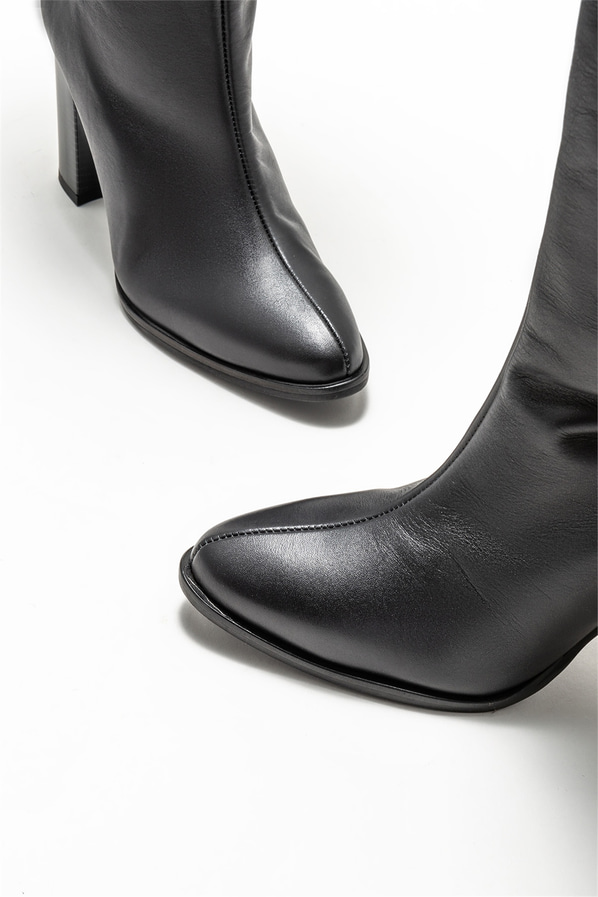 Siyah deri topuklu kadın çizme - Elle Shoes