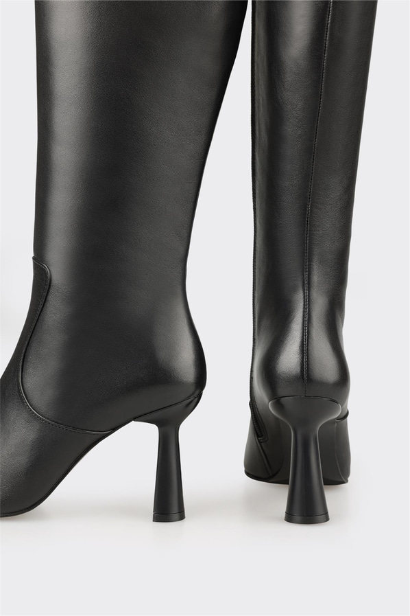 Siyah Deri Kadın Topuklu Çizme