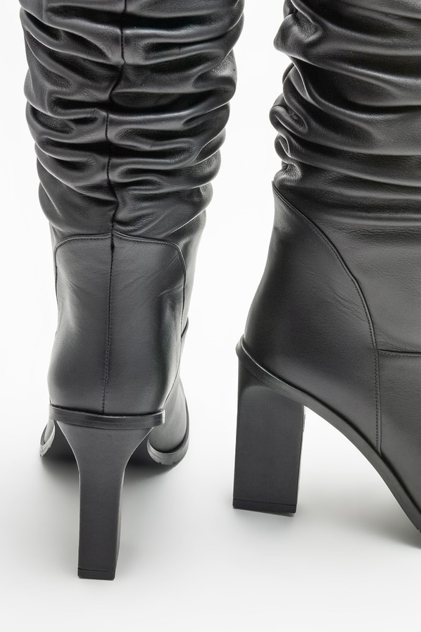 Siyah deri topuklu kadın çizme - Elle Shoes