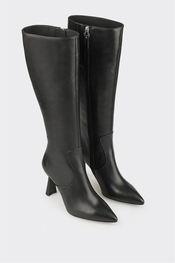 Siyah Deri Kadın Topuklu Çizme