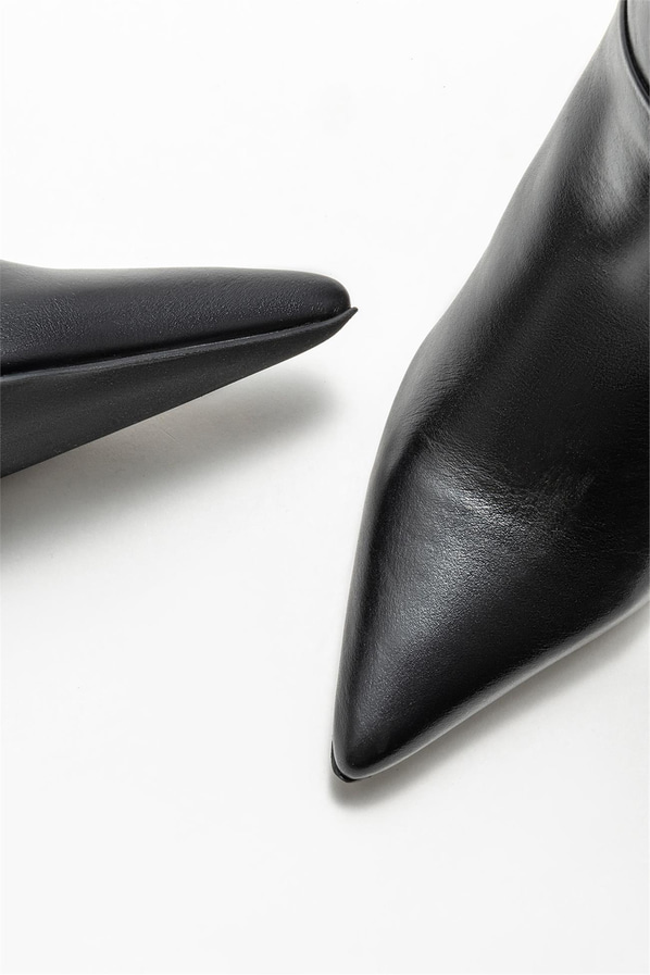 Siyah deri topuklu kadın çizme - Elle Shoes
