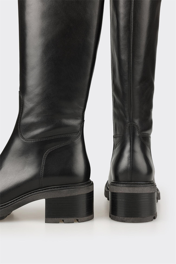 Siyah Deri Kadın Topuklu Çizme