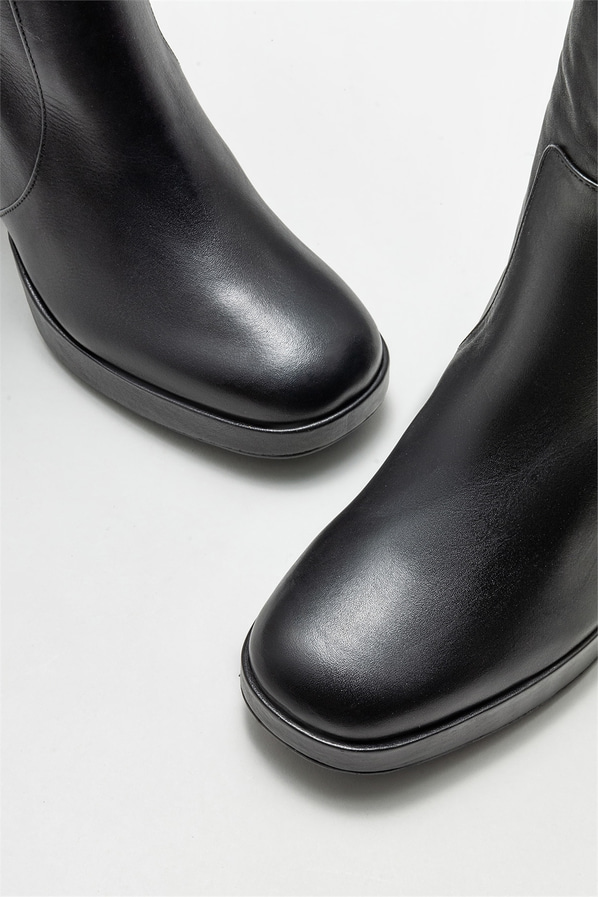 Siyah deri topuklu kadın çizme - Elle Shoes