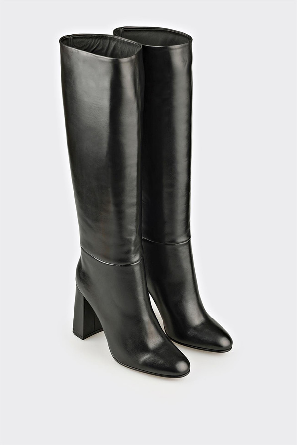 Siyah Deri Kadın Topuklu Çizme