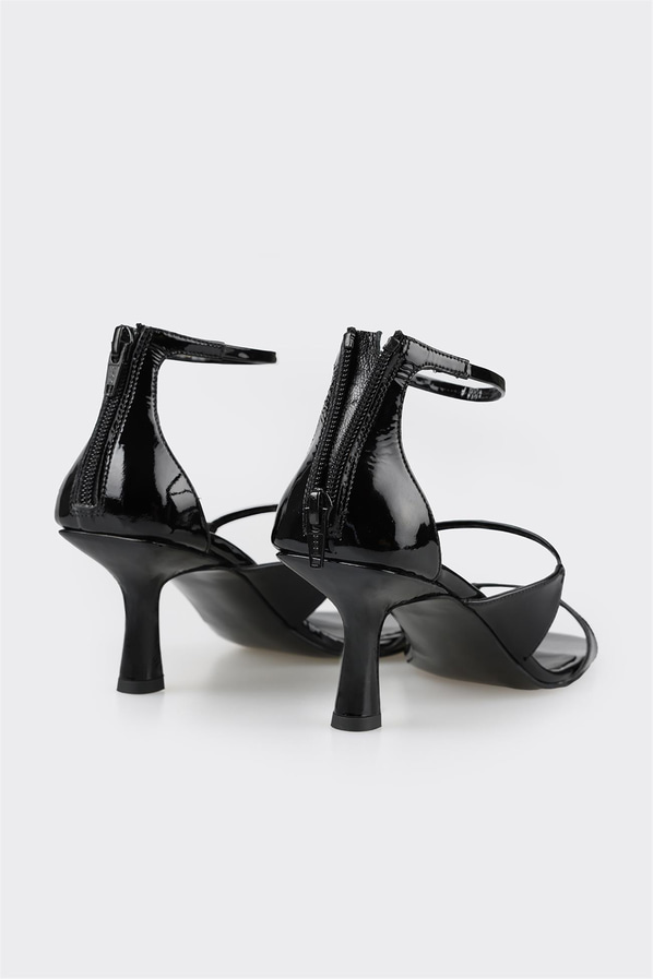 Siyah deri topuklu kadın sandalet - Elle Shoes